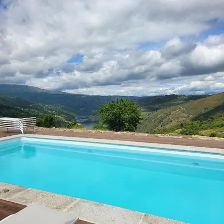 מלון Miradores Do Sil